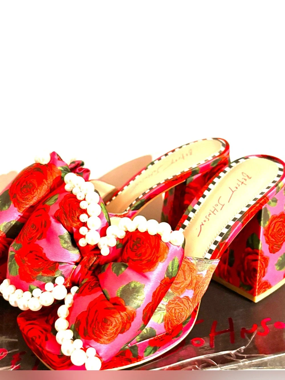 Betsey Johnson Mely Platform Sandal size 8 Roses and Pearls Pink Puff Heart - Picture 7 of 9